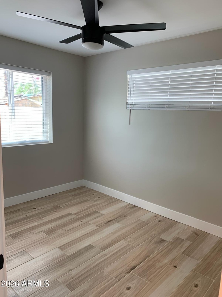 3415 E Sheridan Street - Photo 9
