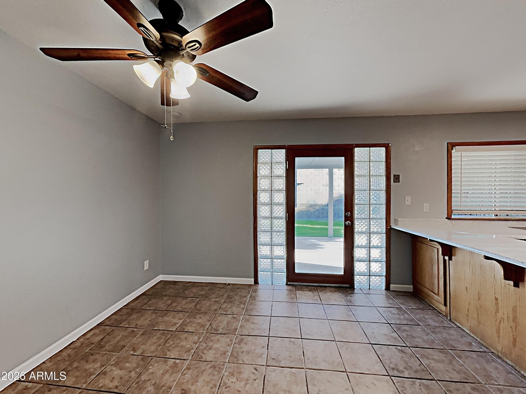 2440 E Dahlia Drive - Photo 5