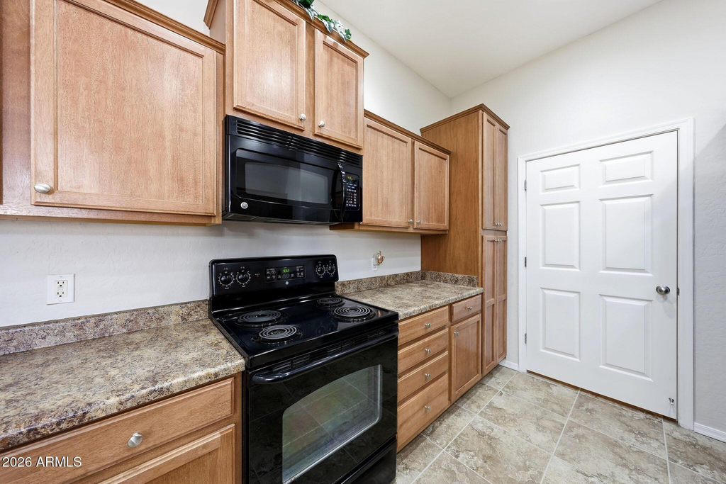 14575 W Mountain View Boulevard - Photo 5