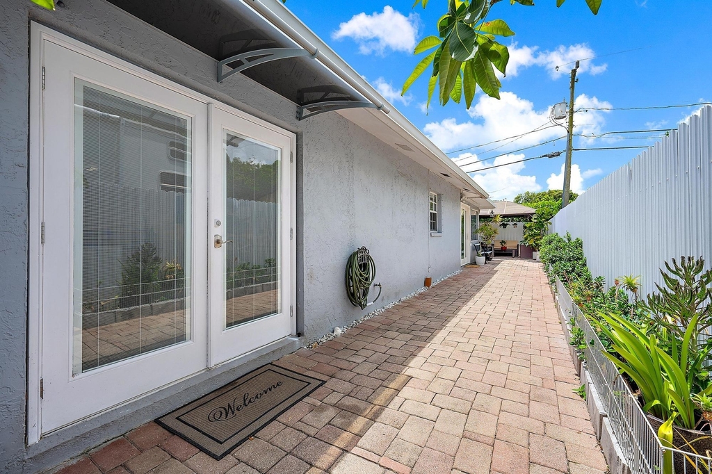 904 Ortega Road - Photo 14