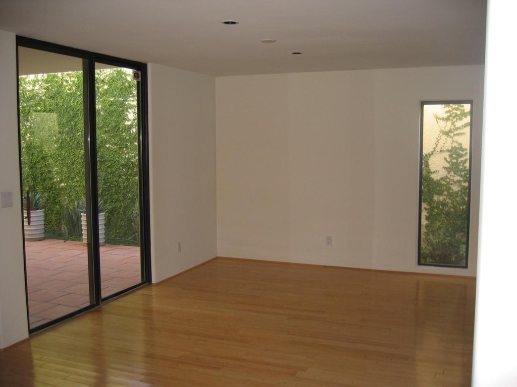 4819 N 35th Place - Photo 8