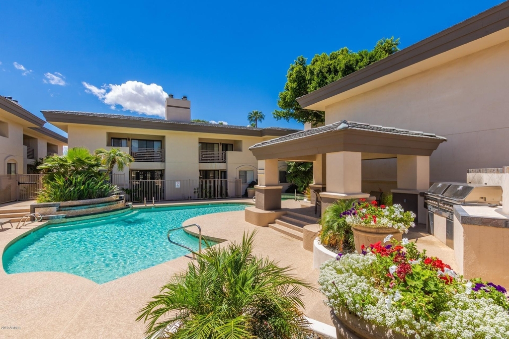 3235 E Camelback Road - Photo 12
