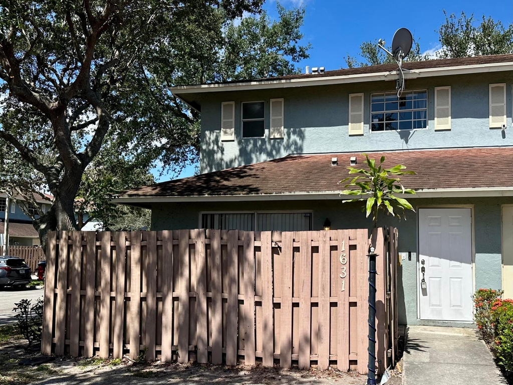 1631 E Cypress Way Way E - Photo 0