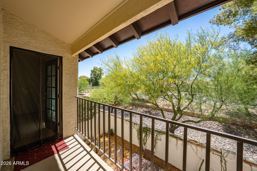 11011 N 92nd Street - Photo 10