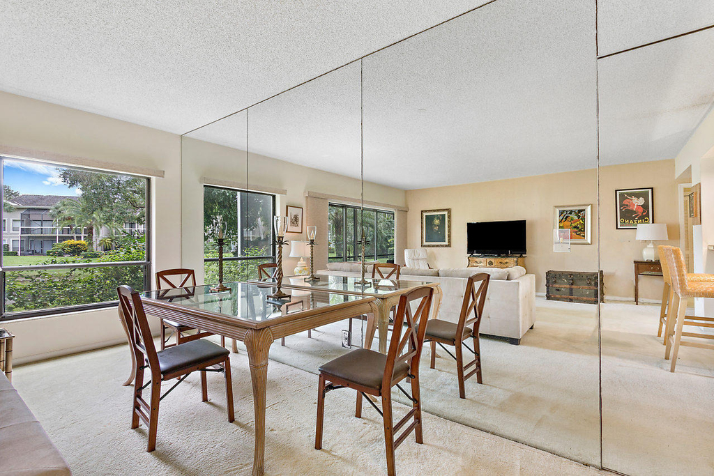 11863 Wimbledon Circle - Photo 2