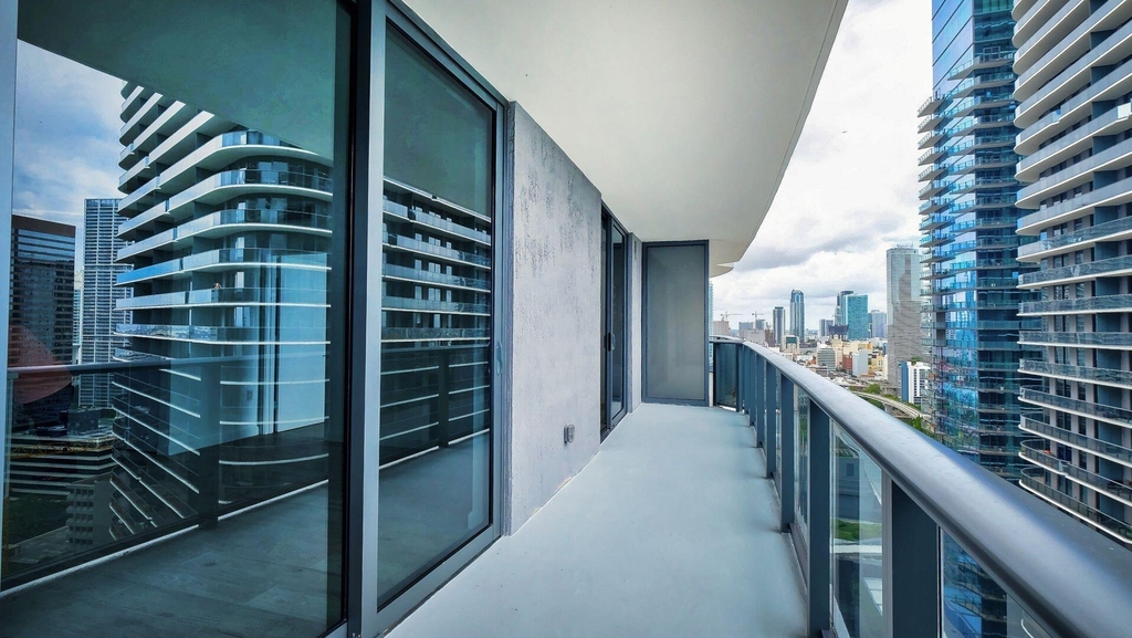 45 Sw 9th Street - Photo 19