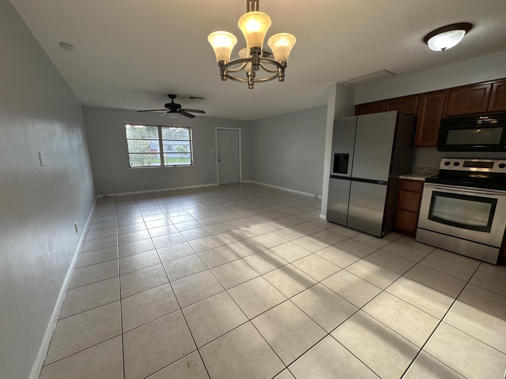 8502 Sunset Drive - Photo 2