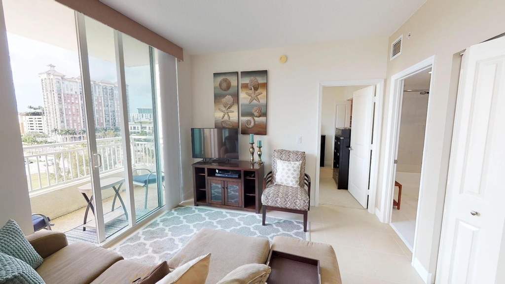 480 Hibiscus Street - Photo 4
