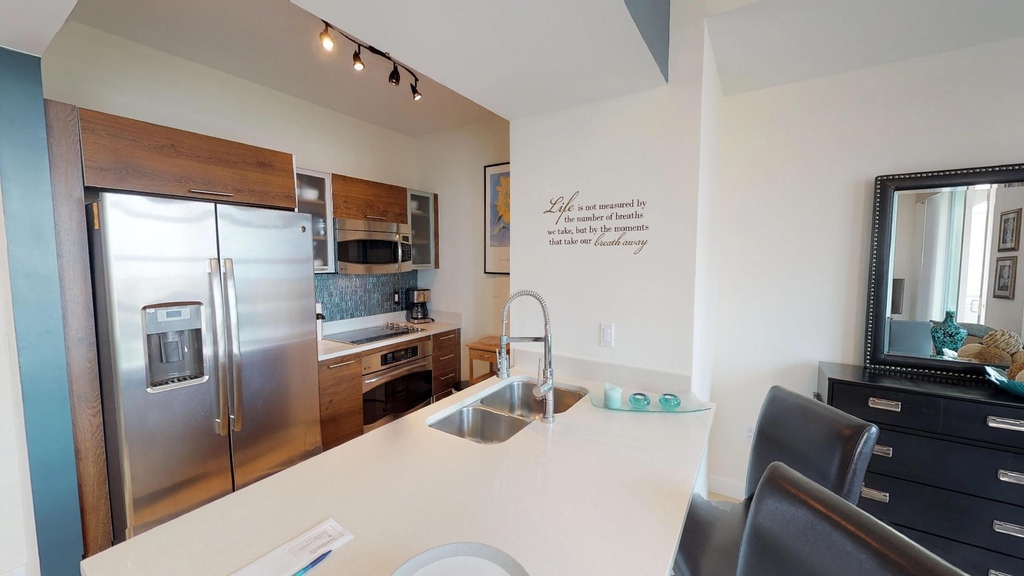 480 Hibiscus Street - Photo 5