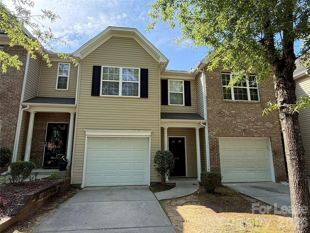 2152 Whispering Way - Photo 0