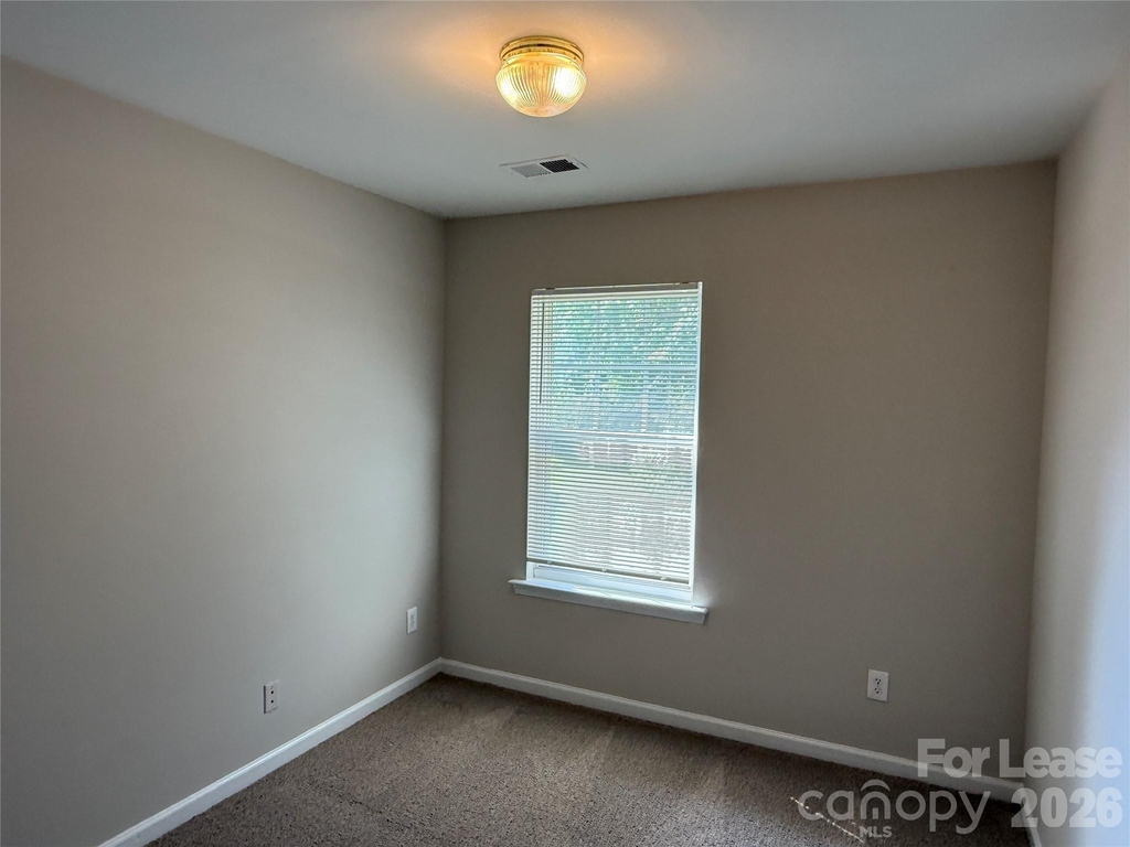 2152 Whispering Way - Photo 9