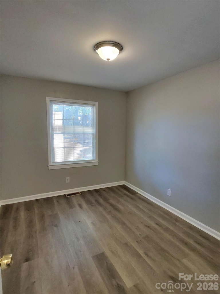 6817 Deanwood Place - Photo 3