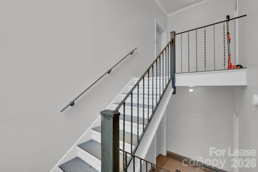 1121 Myrtle Avenue - Photo 21