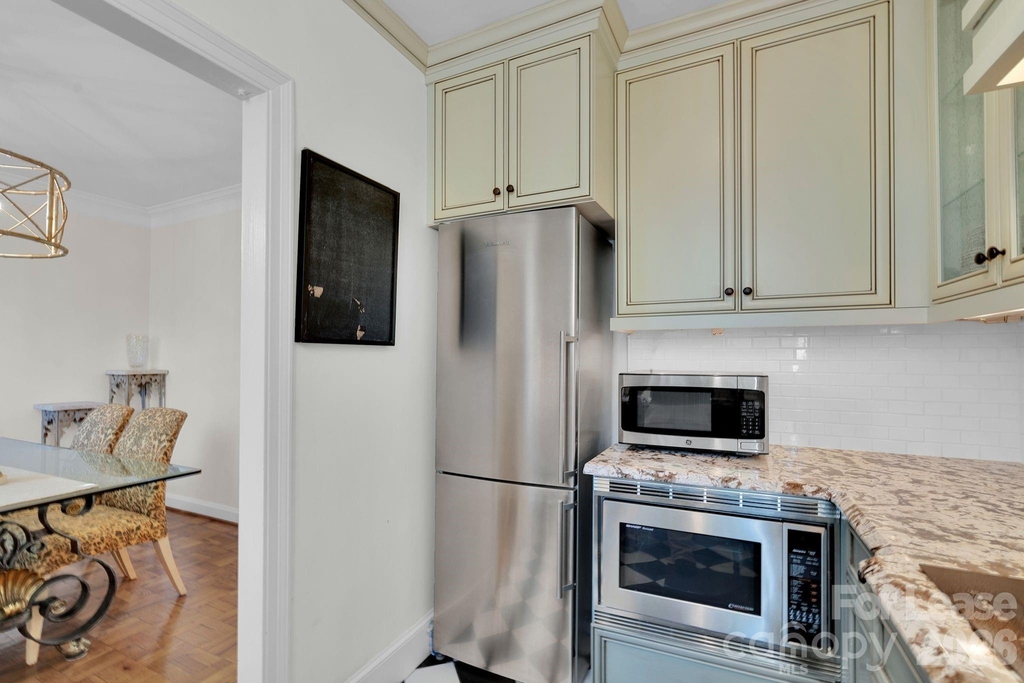 1121 Myrtle Avenue - Photo 10
