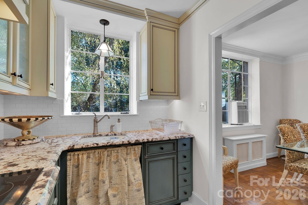 1121 Myrtle Avenue - Photo 11
