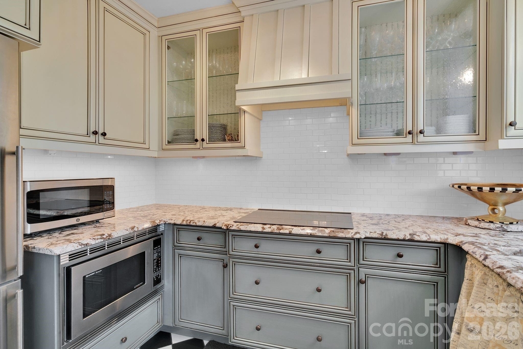 1121 Myrtle Avenue - Photo 9