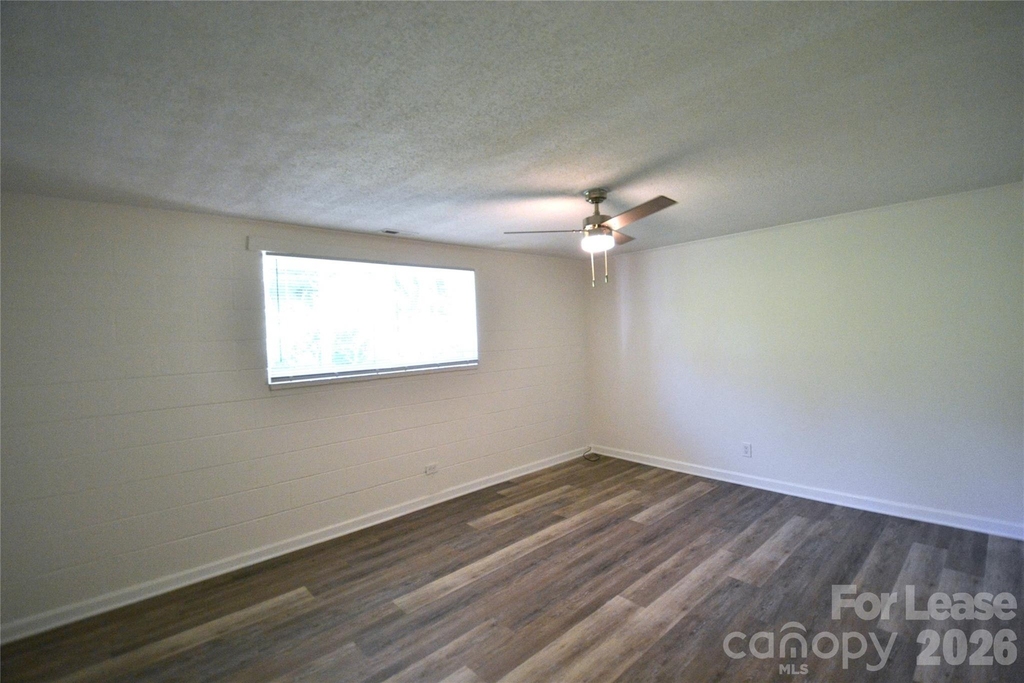 110 N Peterson Street - Photo 13