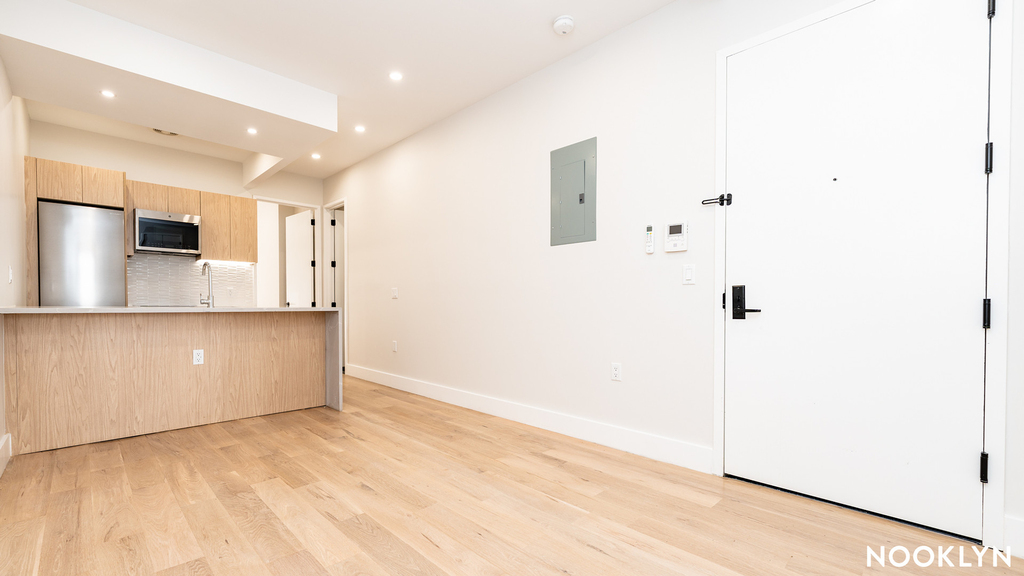 242 6th St 11215 - Photo 18