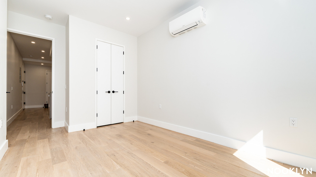 242 6th St 11215 - Photo 8