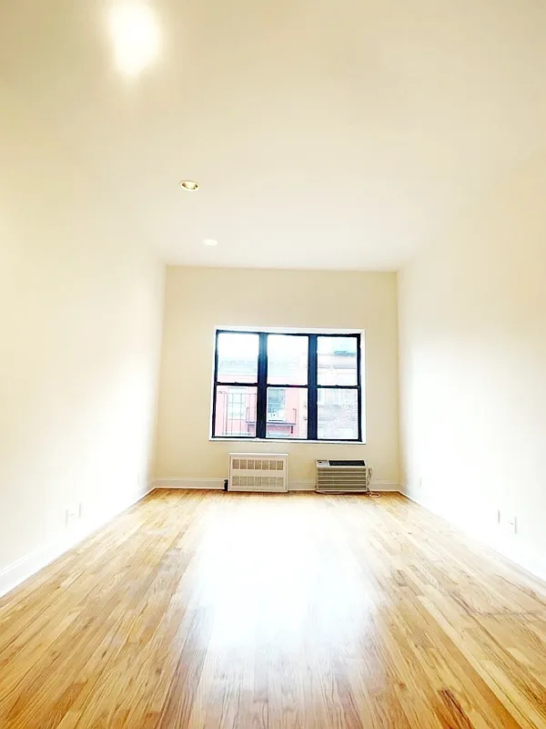 East 10th Street and 1st Avenue - Photo 2