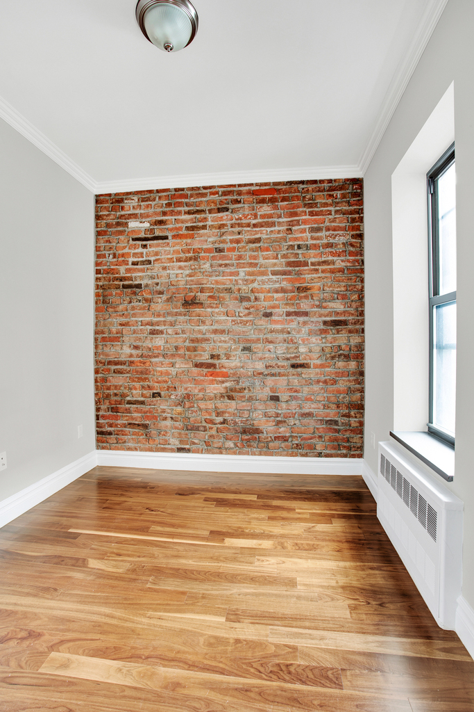 1590 Lexington Avenue, #10 - Photo 3
