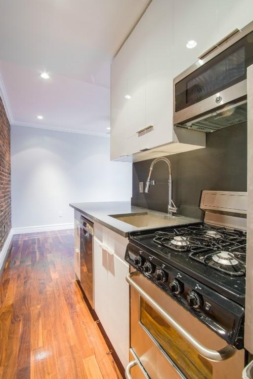 1590 Lexington Avenue, #10 - Photo 1