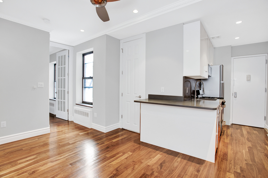 1590 Lexington Avenue, #10 - Photo 0