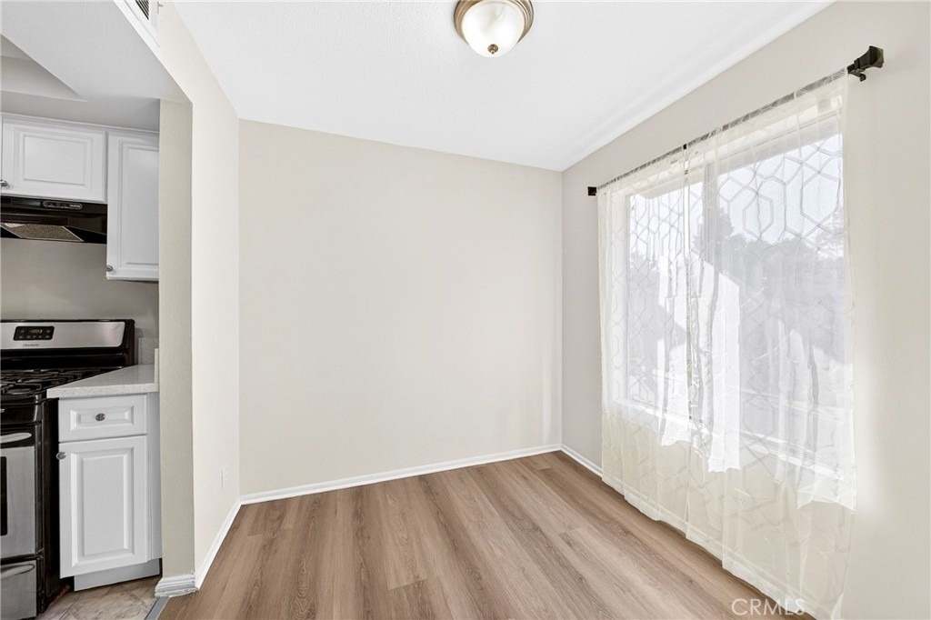 2324 Lillyvale Avenue - Photo 2