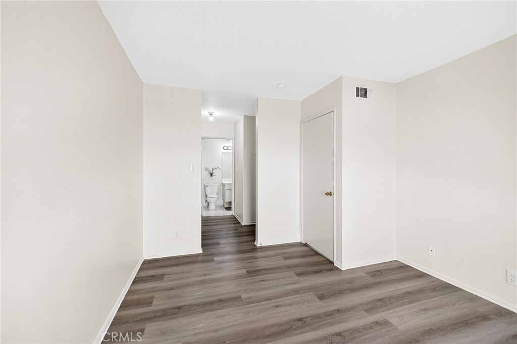 2324 Lillyvale Avenue - Photo 8