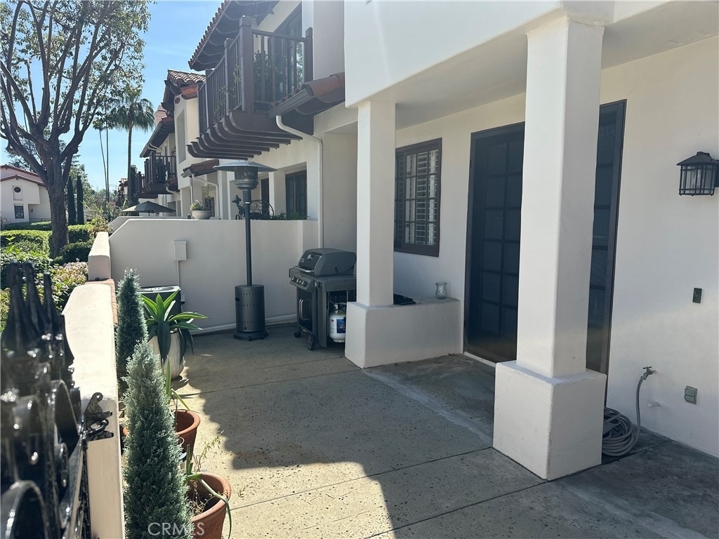 415 E Bougainvillea - Photo 2