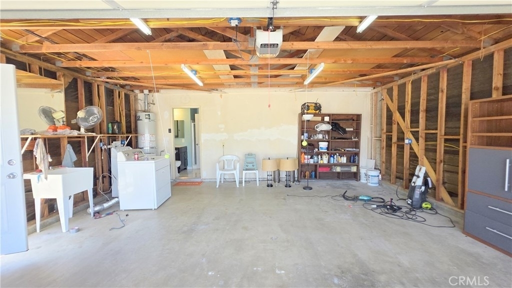 1546 Clock Avenue - Photo 19