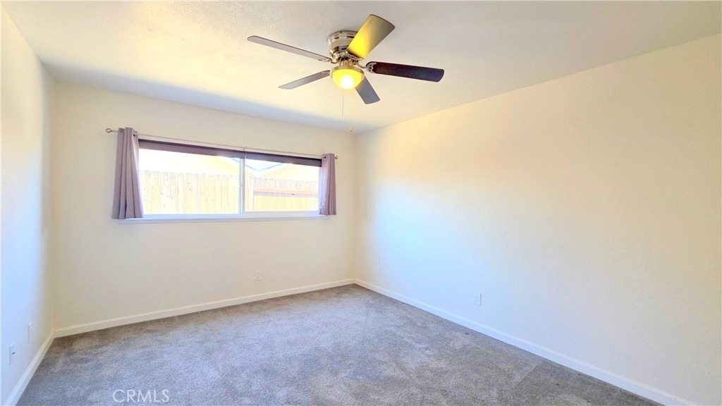 1546 Clock Avenue - Photo 9