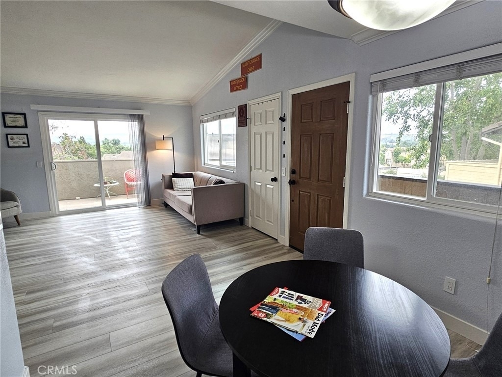 5010 Los Morros Way - Photo 4