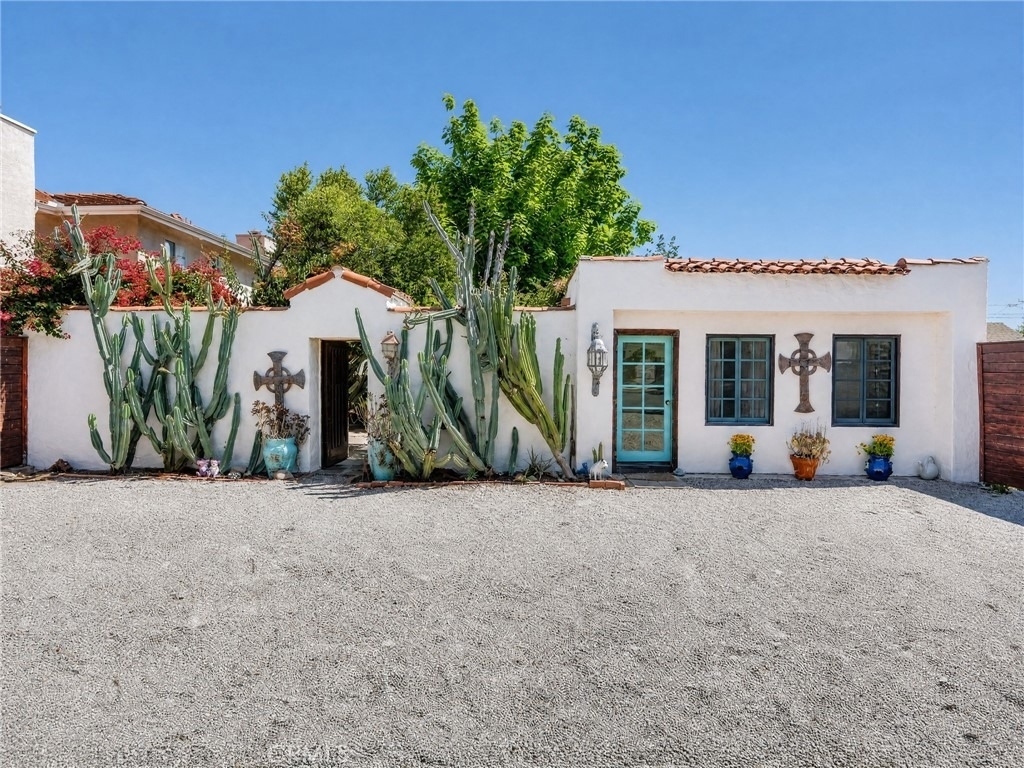 22028 Covello Street - Photo 2