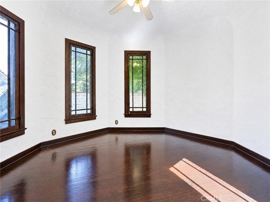 22028 Covello Street - Photo 26
