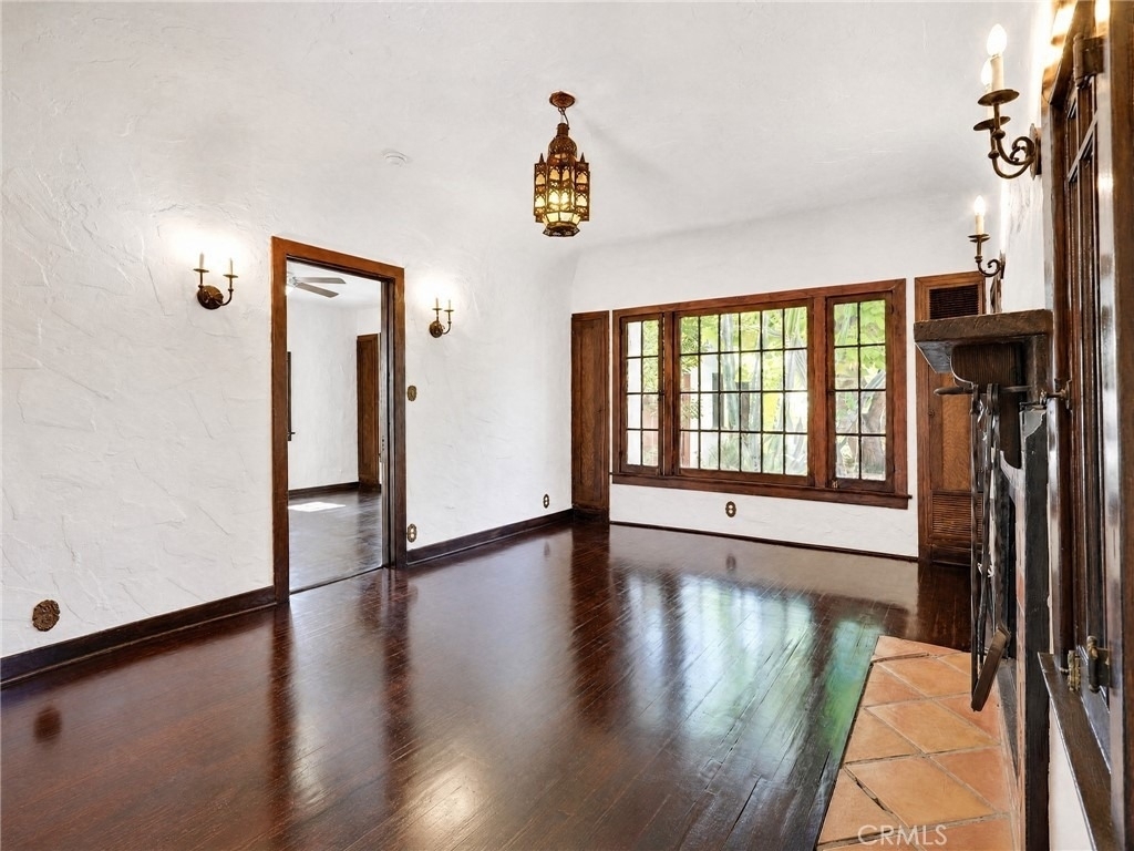 22028 Covello Street - Photo 8