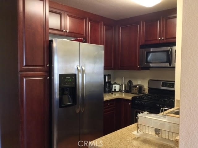21520 Burbank - Photo 19