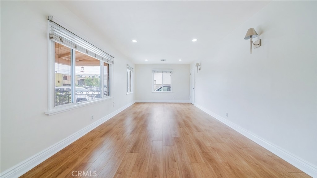 6443 Agnes Avenue - Photo 2