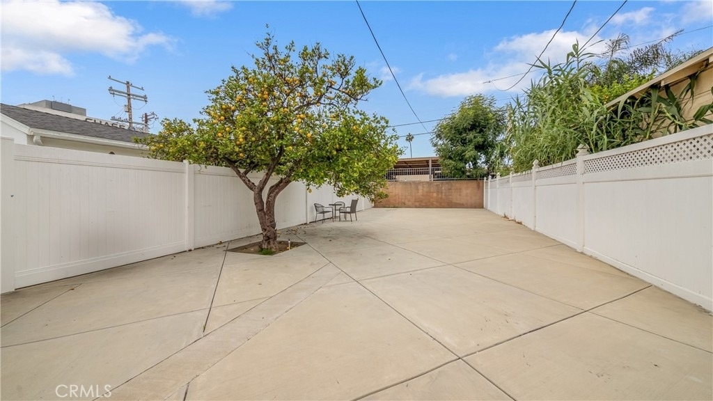 6443 Agnes Avenue - Photo 6