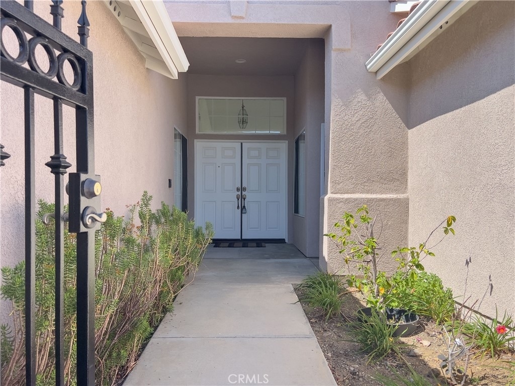 1699 Ramona - Photo 4