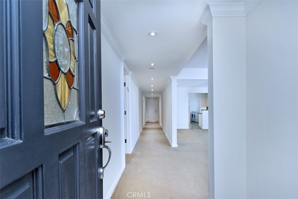 15344 Greenleaf Street - Photo 2