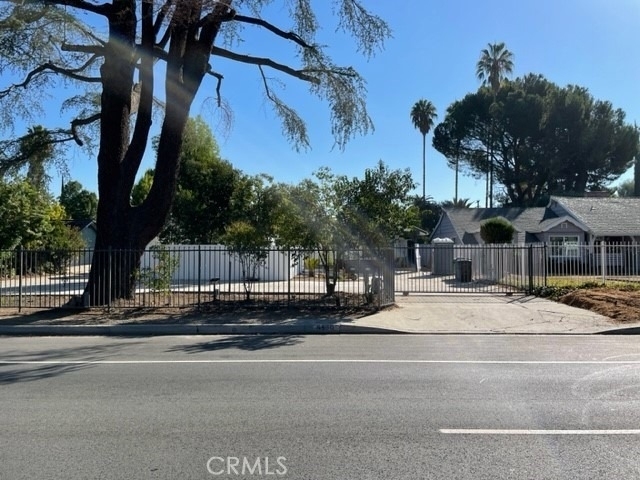 6532 Shoup Avenue - Photo 12