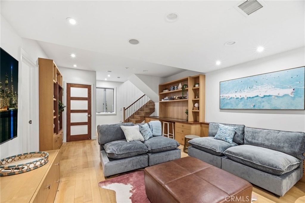 2242 Circle - Photo 13