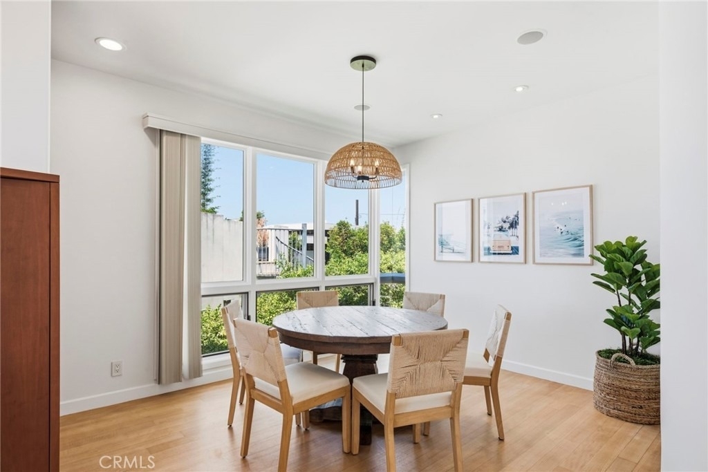 2242 Circle - Photo 6