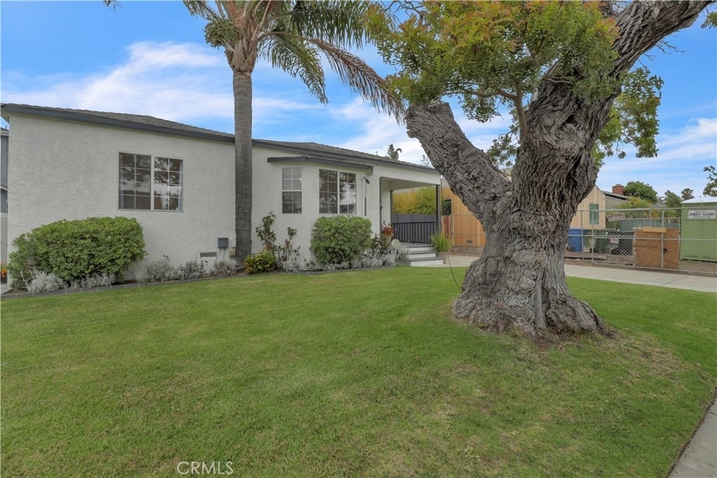 6541 W 84th Place - Photo 32