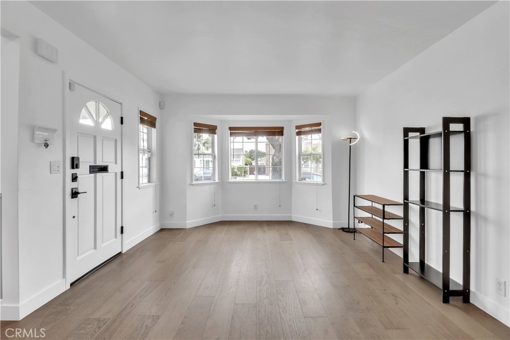 6541 W 84th Place - Photo 5