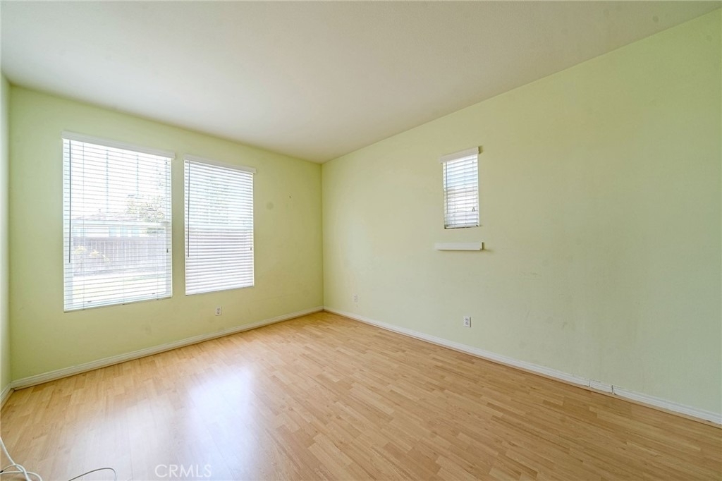 2226 Evans - Photo 16