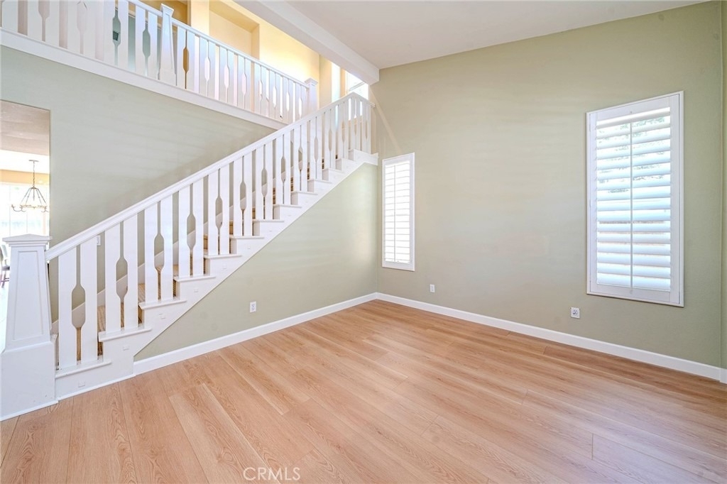 2226 Evans - Photo 2