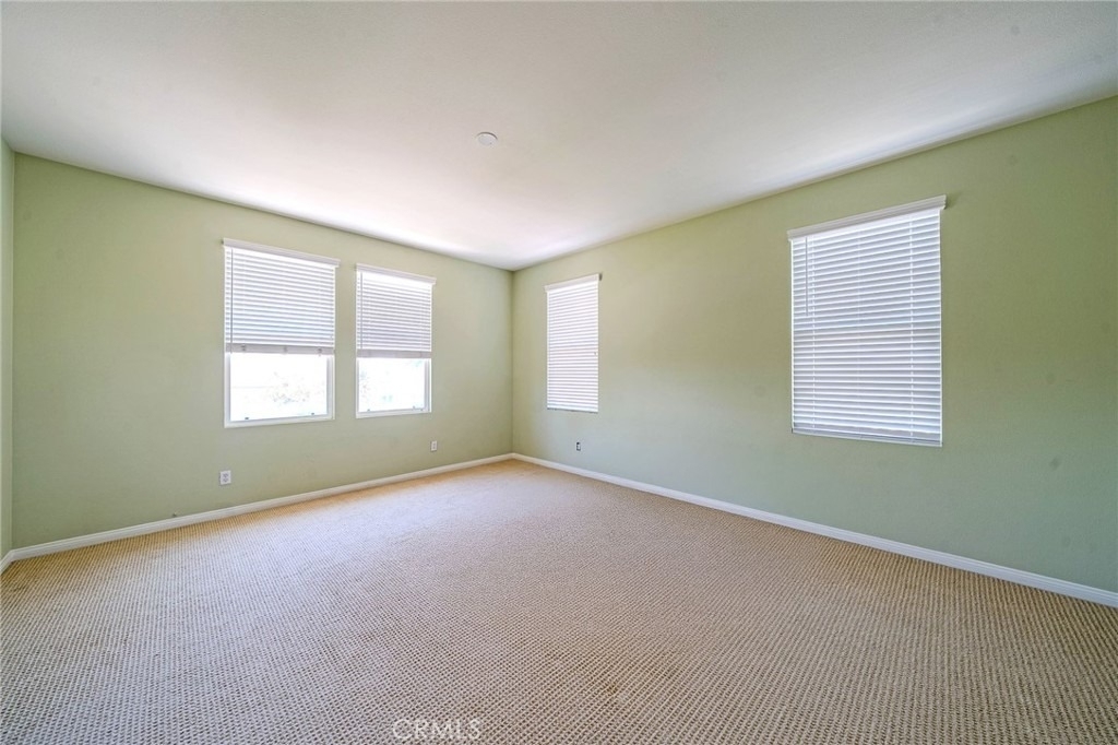 2226 Evans - Photo 18