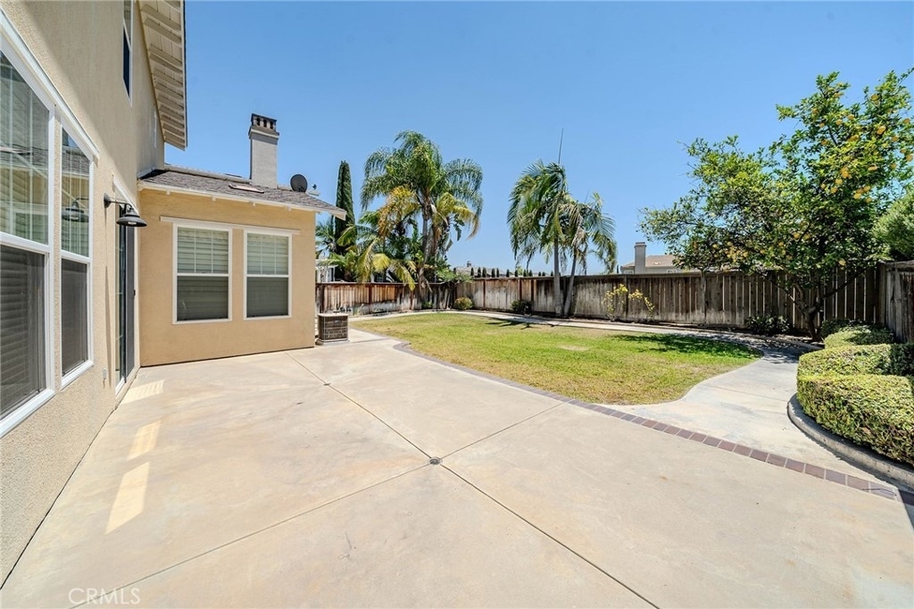 2226 Evans - Photo 32